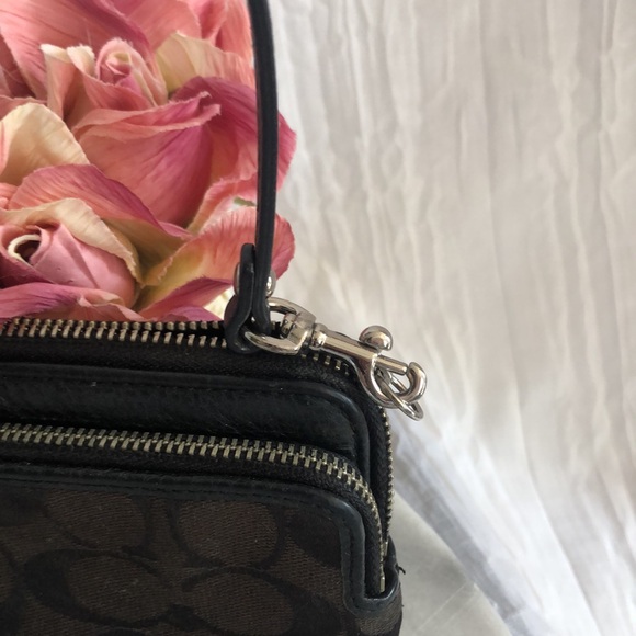 COACH black signature logo large wristlet wallet in canvas & w/ leather accents - Picture 4 of 15